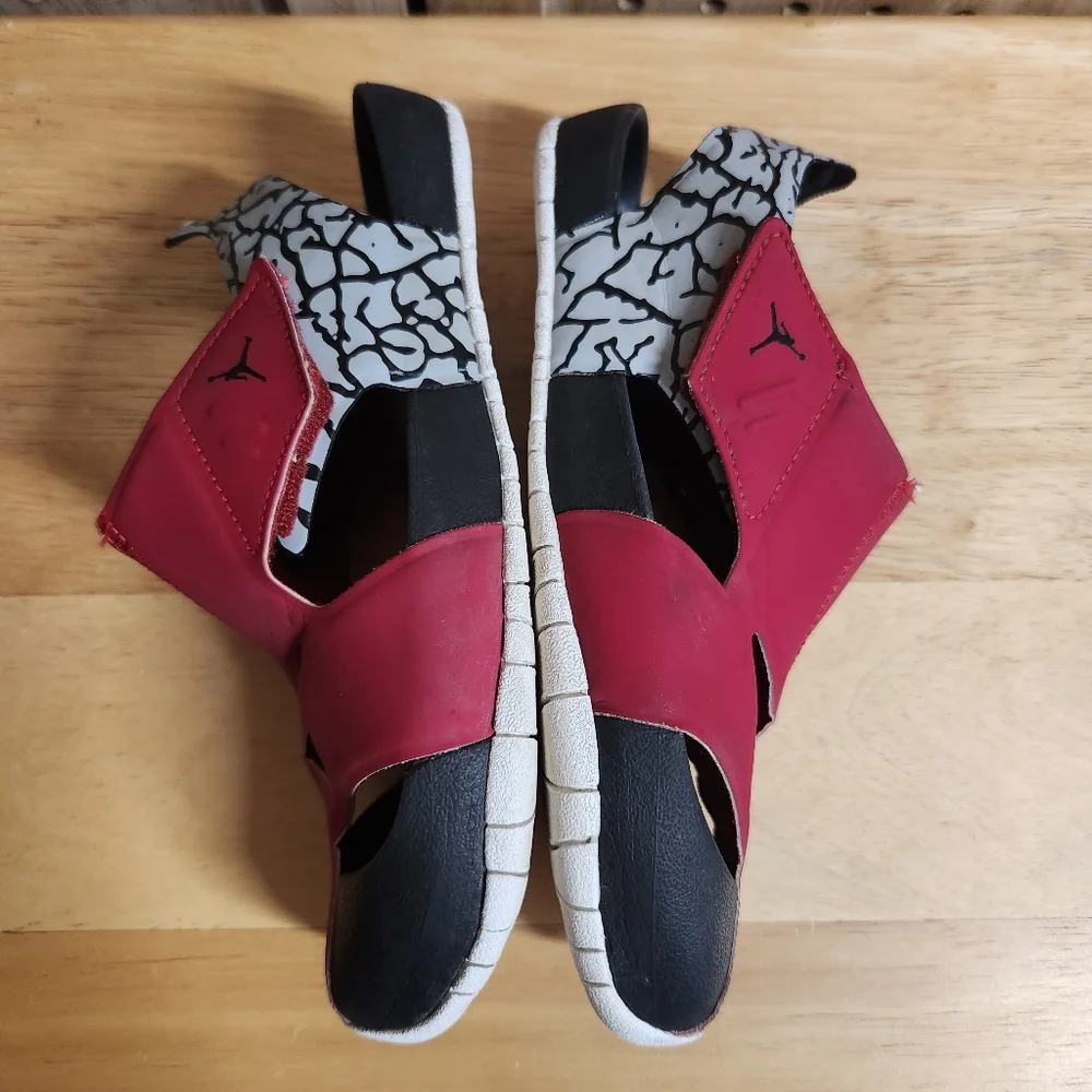 Big Kids Size 3Y Nike Jordan Sandals Flare Gym Red/ Black-white, CI7849 610